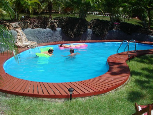 Système de chauffe-eau solaire pour piscines
